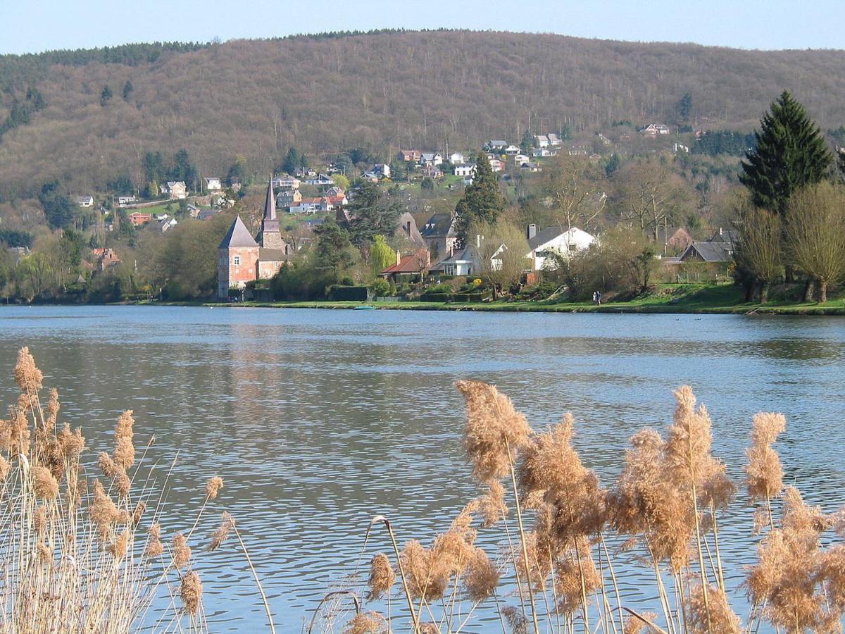 Maison Et Velos A Godinne Dans La Vallee De La Meuse Dış mekan fotoğraf
