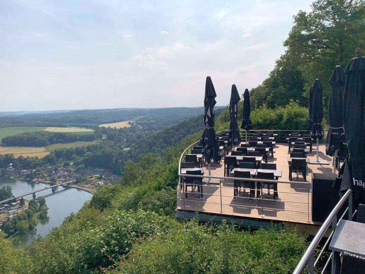 Maison Et Velos A Godinne Dans La Vallee De La Meuse Dış mekan fotoğraf